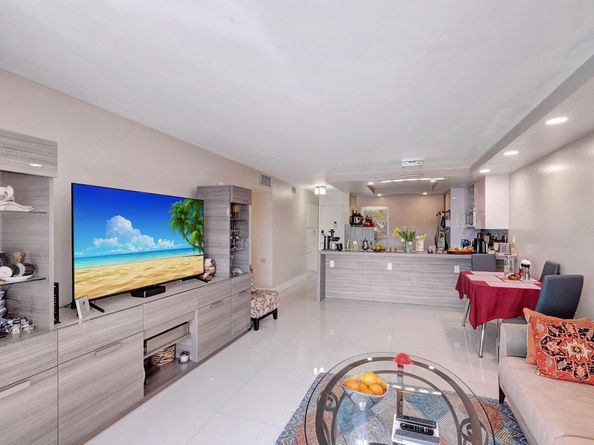 3600 NE 170th Street 407, North Miami Beach FL 33160