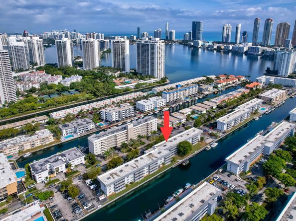 3600 NE 170th Street 407, North Miami Beach FL 33160
