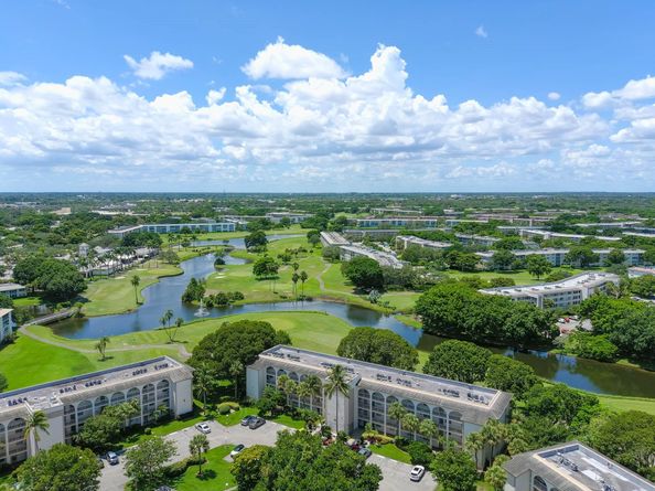 4502 Martinique Way E1, Coconut Creek FL 33066