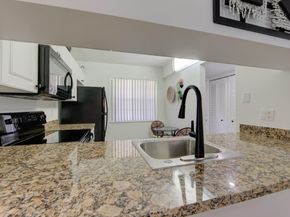 4502 Martinique Way E1, Coconut Creek FL 33066