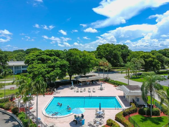 4502 Martinique Way E1, Coconut Creek FL 33066