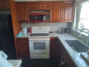 4047 NW 16th St 406, Fort Lauderdale FL 33313
