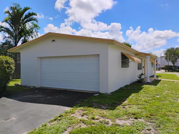 1500 N 47th Avenue, Hollywood FL 33021