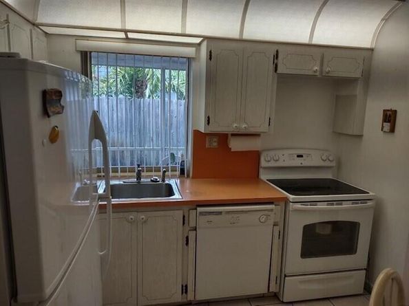 1500 N 47th Avenue, Hollywood FL 33021