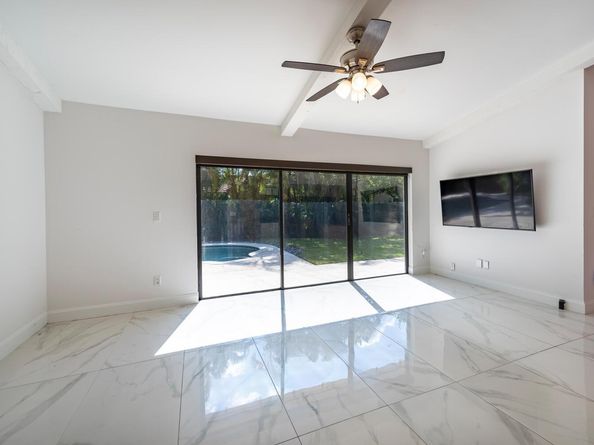 1400 NW 101st Ter, Plantation FL 33322
