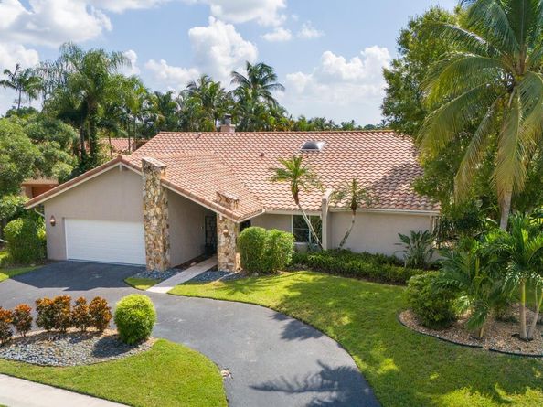 1400 NW 101st Ter, Plantation FL 33322
