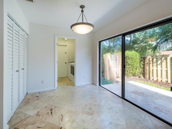 1400 NW 101st Ter, Plantation FL 33322