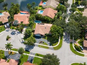 1400 NW 101st Ter, Plantation FL 33322