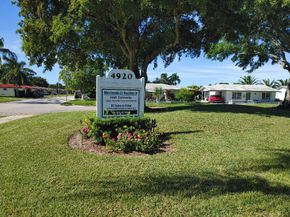 5004 NW 49th Rd, Tamarac FL 33319