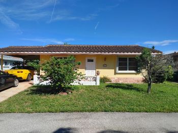 5004 NW 49th Rd