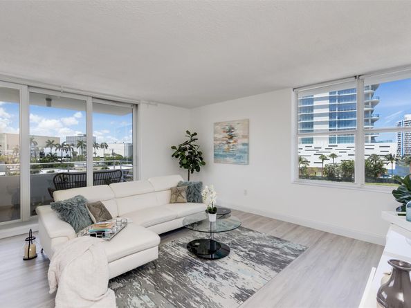 888 Intracoastal Dr 4E, Fort Lauderdale FL 33304