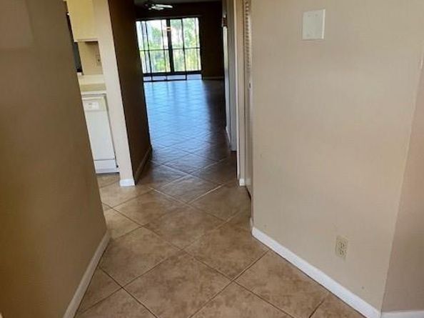 7351 Kinghurst Dr 302, Delray Beach FL 33446