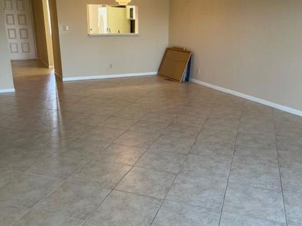 7351 Kinghurst Dr 302, Delray Beach FL 33446