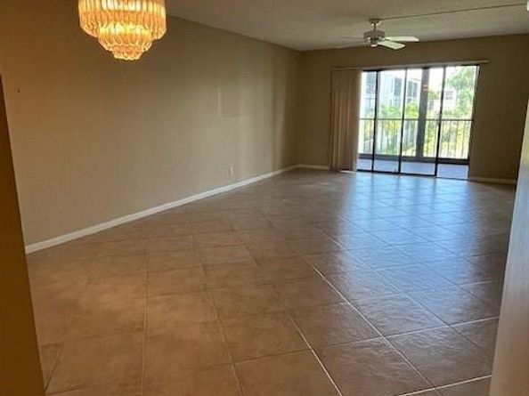 7351 Kinghurst Dr 302, Delray Beach FL 33446