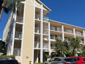 7351 Kinghurst Dr 302, Delray Beach FL 33446