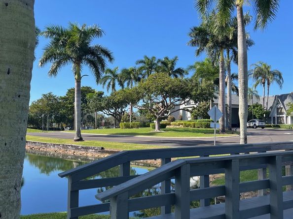 7351 Kinghurst Dr 302, Delray Beach FL 33446