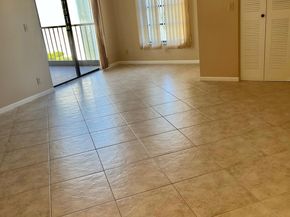 7351 Kinghurst Dr 302, Delray Beach FL 33446