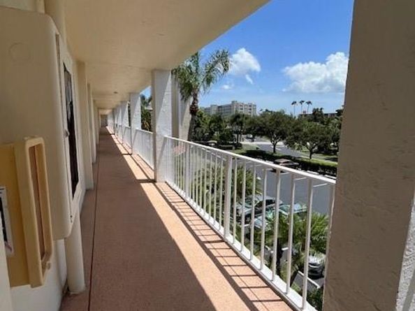 7351 Kinghurst Dr 302, Delray Beach FL 33446