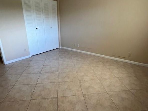 7351 Kinghurst Dr 302, Delray Beach FL 33446