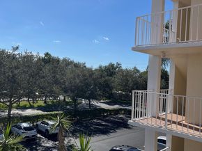 7351 Kinghurst Dr 302, Delray Beach FL 33446