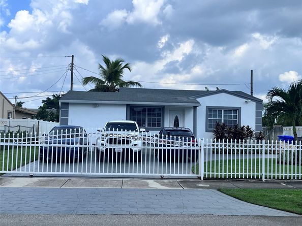 2503 Wiley St, Hollywood FL 33020