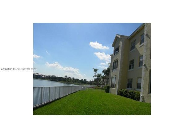 Undisclosed Address #A11746511, Oakland Park FL 33309