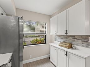 12829 Briarlake Drive 102, Palm Beach Gardens FL 33418