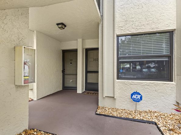 12829 Briarlake Drive 102, Palm Beach Gardens FL 33418