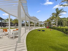 12829 Briarlake Drive 102, Palm Beach Gardens FL 33418
