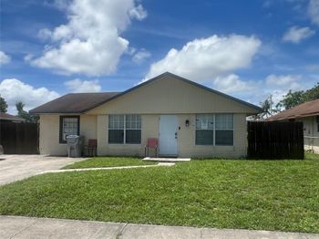 708 NW 15th Ct