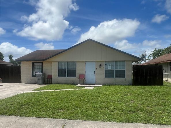 708 NW 15th Ct, Pompano Beach FL 33060