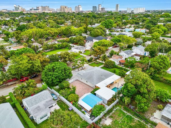 936 Upland Road, West Palm Beach FL 33401