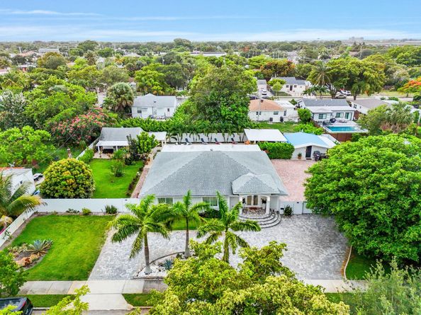 936 Upland Road, West Palm Beach FL 33401