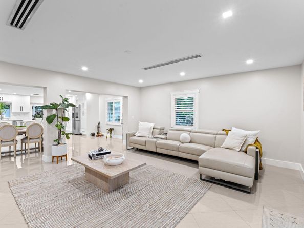 936 Upland Road, West Palm Beach FL 33401