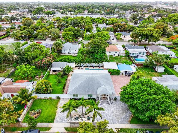 936 Upland Road, West Palm Beach FL 33401