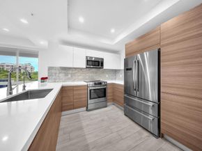 51 Se 19th Avenue 303, Deerfield Beach FL 33441