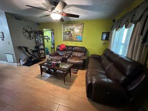 2412 NW 39th Way 101, Lauderdale Lakes FL 33311