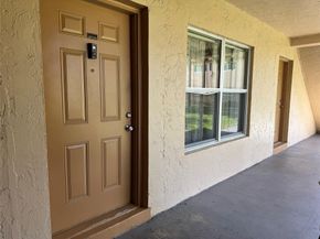 2412 NW 39th Way 101, Lauderdale Lakes FL 33311