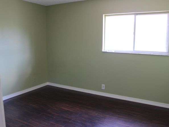 7608 Pinewalk Drive 127, Margate FL 33063