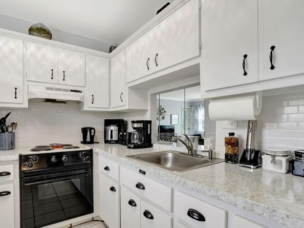 4451 NW 16th St 208, Fort Lauderdale FL 33313
