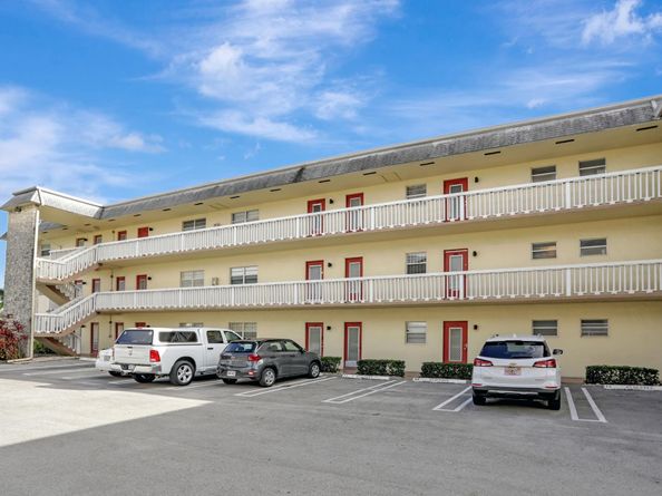 4451 NW 16th St 208, Fort Lauderdale FL 33313