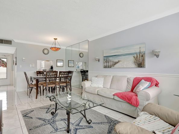 4451 NW 16th St 208, Fort Lauderdale FL 33313