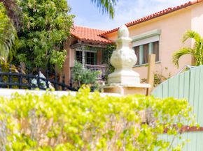 211 30th Street, West Palm Beach FL 33407