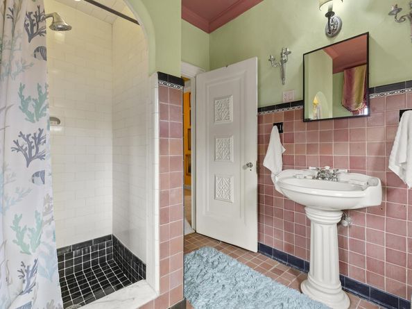 211 30th Street, West Palm Beach FL 33407