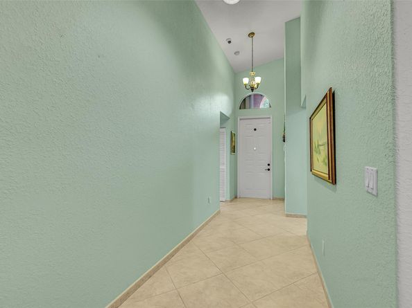 19400 SW 29th Ct, Miramar FL 33029