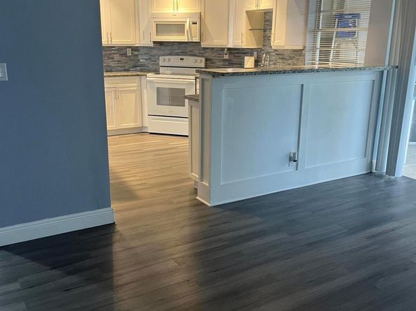 1 Greenway Village 205 N 205, Royal Palm Beach FL 33411