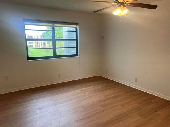 9440 SW 8th Street 318, Boca Raton FL 33428