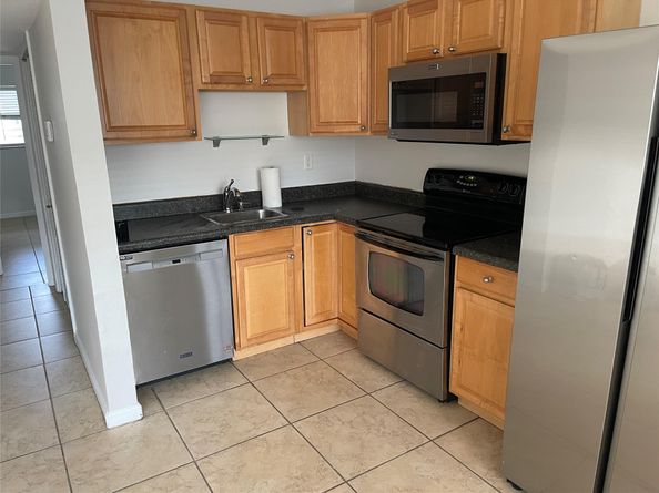 4051 NE 13TH Av 523, Oakland Park FL 33334