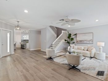 604 SW 8th Ave