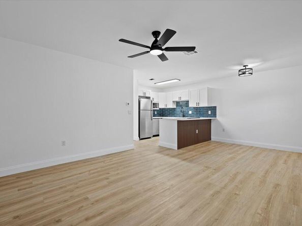 5880 S 38th Street, Greenacres FL 33463